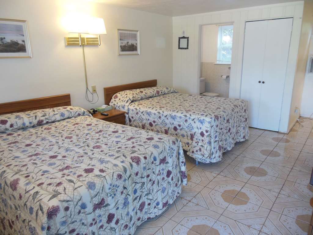 The Coast Motel Westerly Room photo