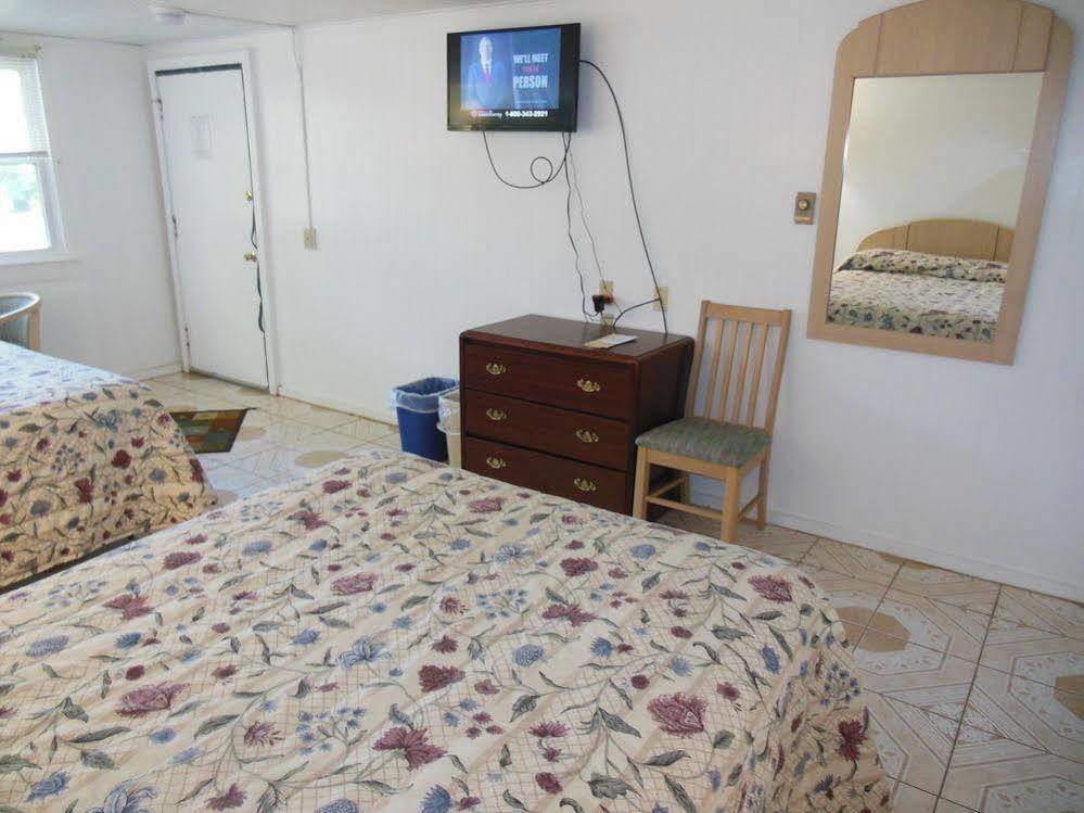 The Coast Motel Westerly Exterior photo